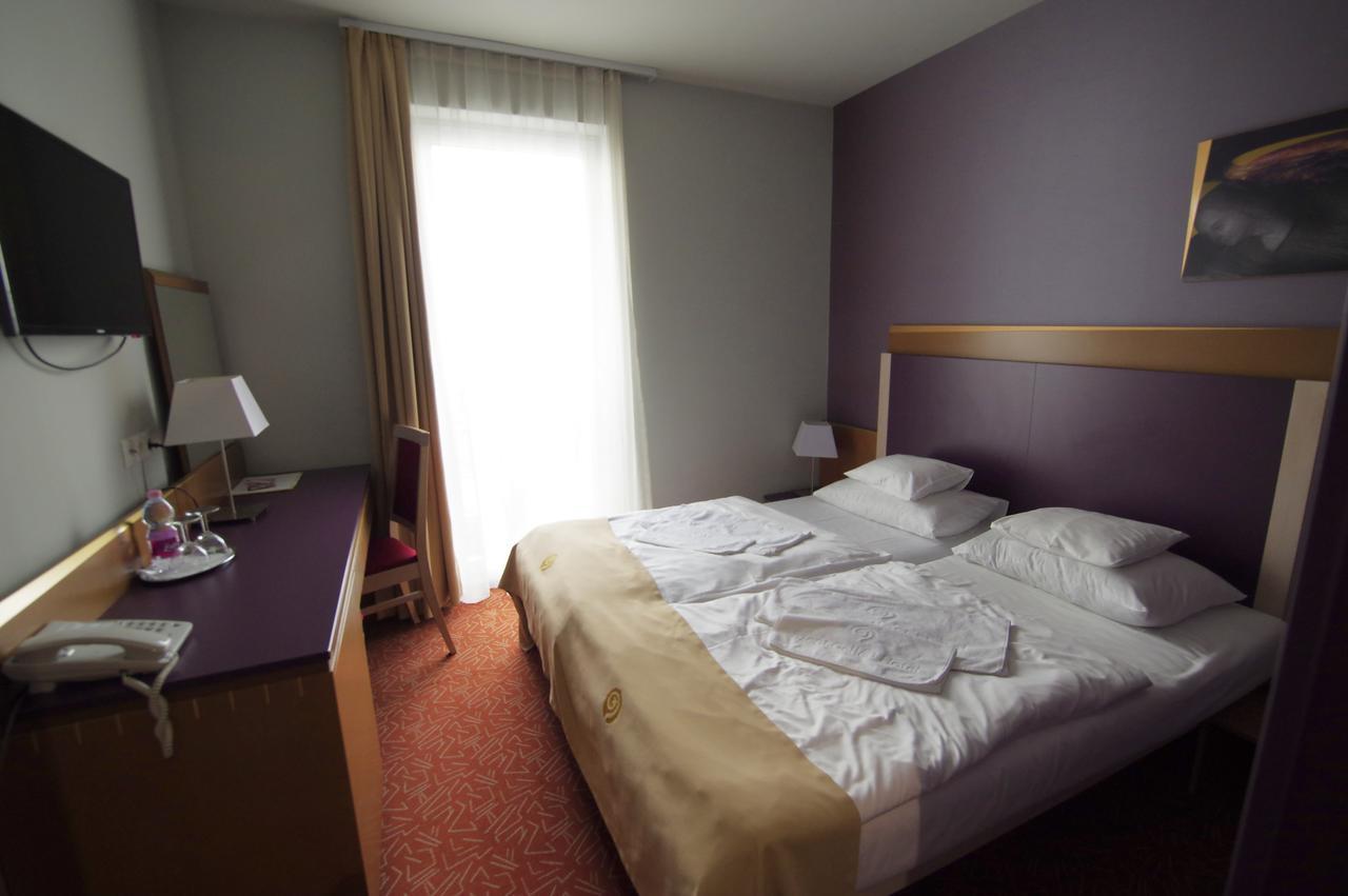 Szent Gellert Hotel İstolni Belgrad Dış mekan fotoğraf