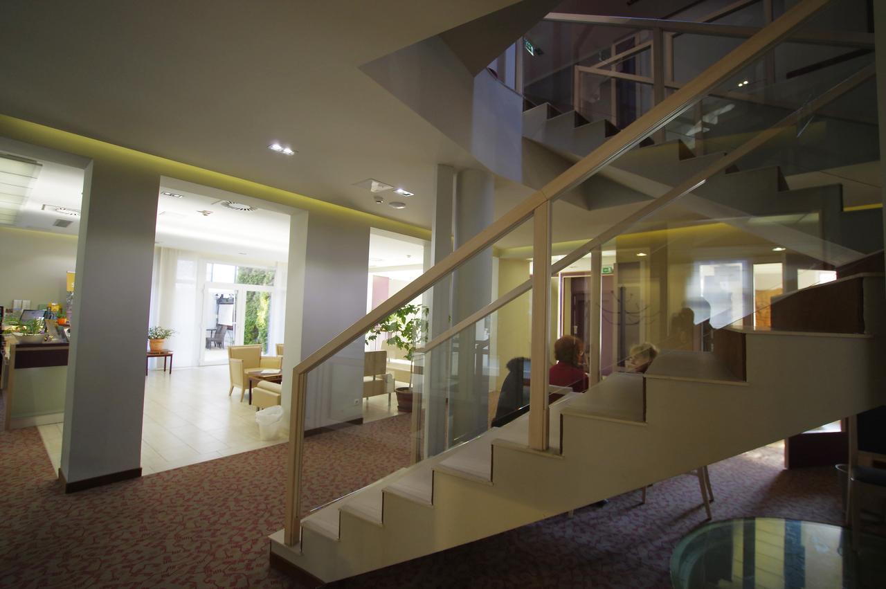 Szent Gellert Hotel İstolni Belgrad Dış mekan fotoğraf